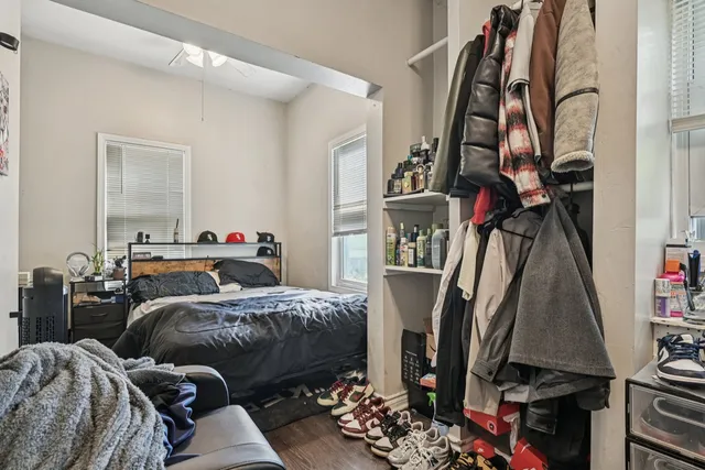 $278,000 | 215 South Park Avenue, Waukegan, IL 60085