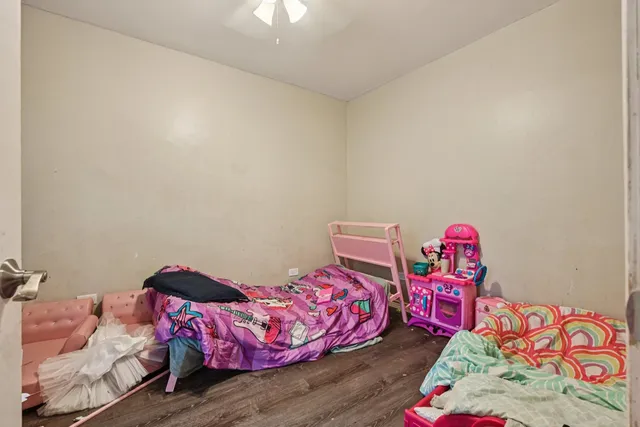 $278,000 | 215 South Park Avenue, Waukegan, IL 60085