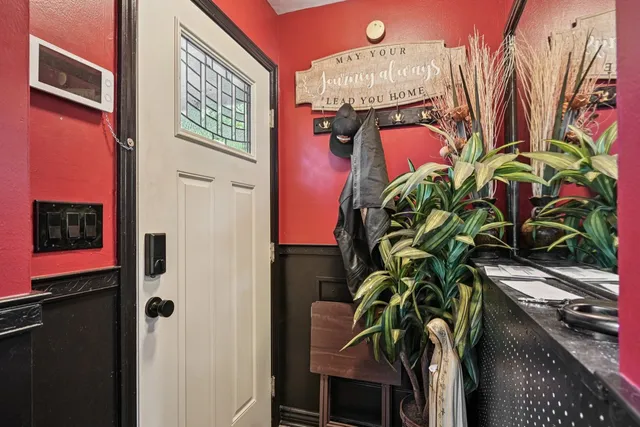 $278,000 | 215 South Park Avenue, Waukegan, IL 60085