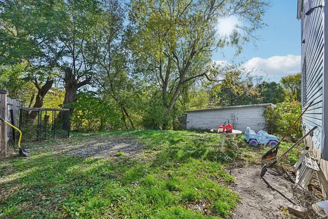 $278,000 | 215 South Park Avenue, Waukegan, IL 60085