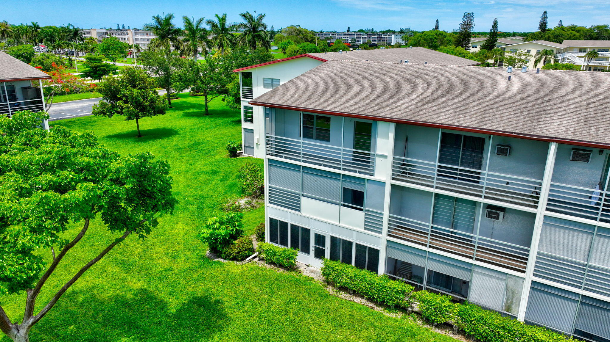374 Brighton I, Unit 374 Boca Raton, FL 33434 - Photo 52 of 83 Aerial Views of the Corner Unit