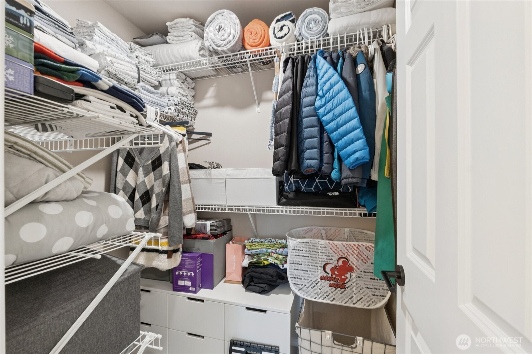 8125 212th Street Southwest, Unit 9 Edmonds, WA 98026 - Photo 16 of 27