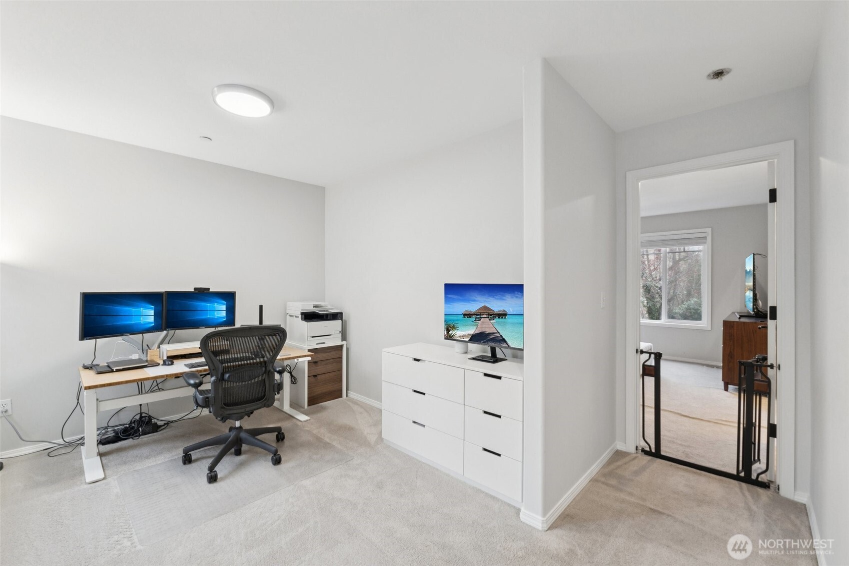 8125 212th Street Southwest, Unit 9 Edmonds, WA 98026 - Photo 17 of 27