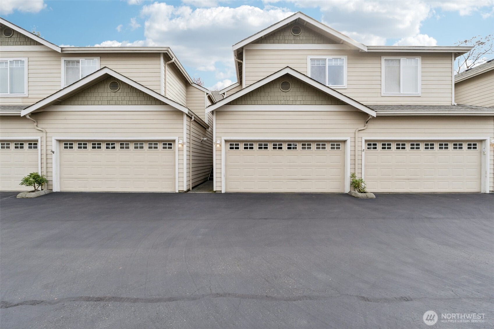 8125 212th Street Southwest, Unit 9 Edmonds, WA 98026 - Photo 24 of 27