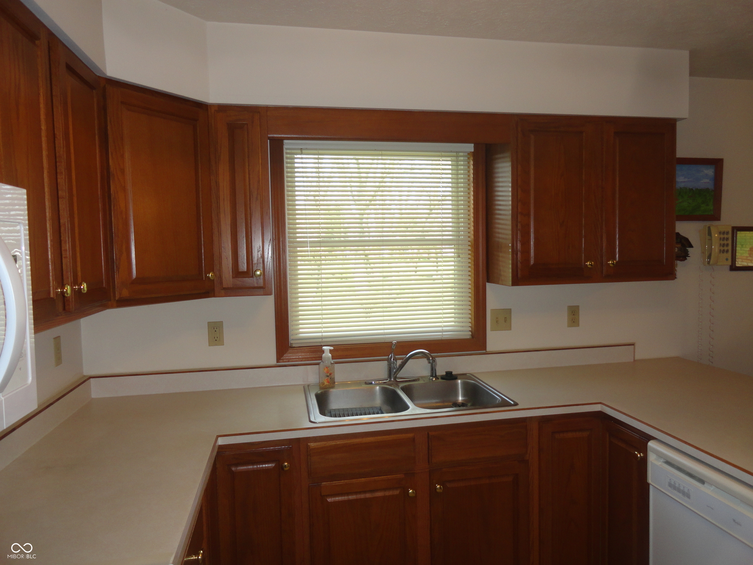 2276 Hedge Road Seymour, IN 47274 - Photo 11 of 26 Gallery Image 11