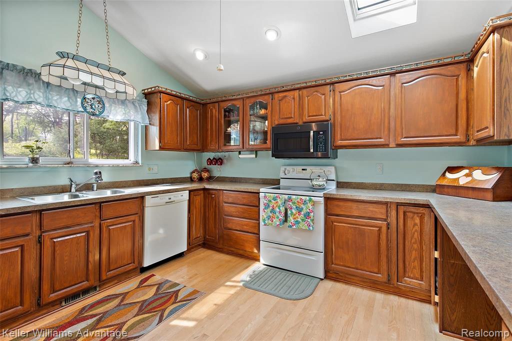 112 East Maryknoll Road Rochester Hills, MI 48309 - Photo 14 of 47