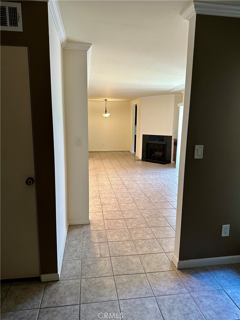 12476 Montecito Road, Unit 5 Seal Beach, CA 90740 - Photo 8 of 32