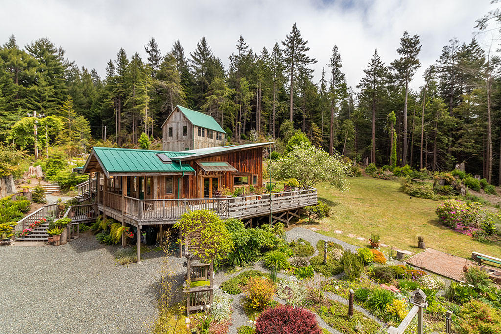 3072 Pigeon Point Road Eureka, CA 95503 - Photo 12 of 55