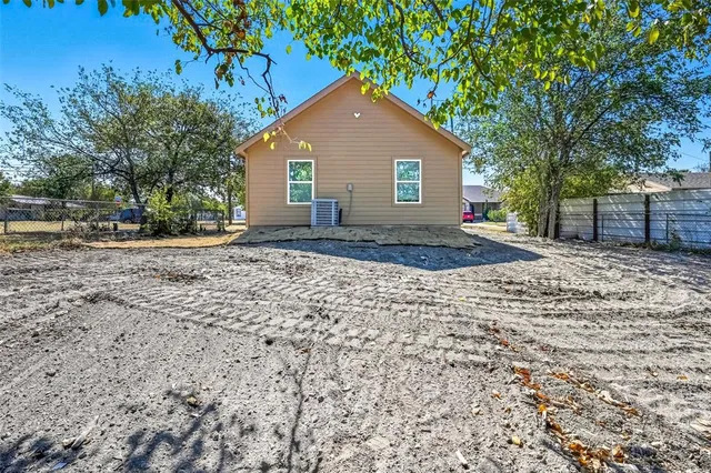 $1,600 | 8708 Ronnie Street, White Settlement, TX 76108