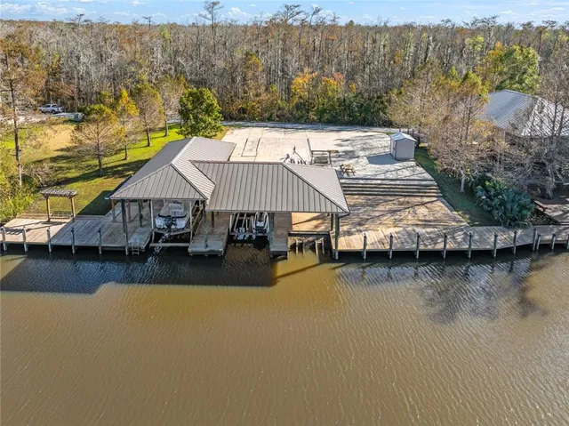 $299,000 | 20905 Henry Road, Springfield, LA 70462