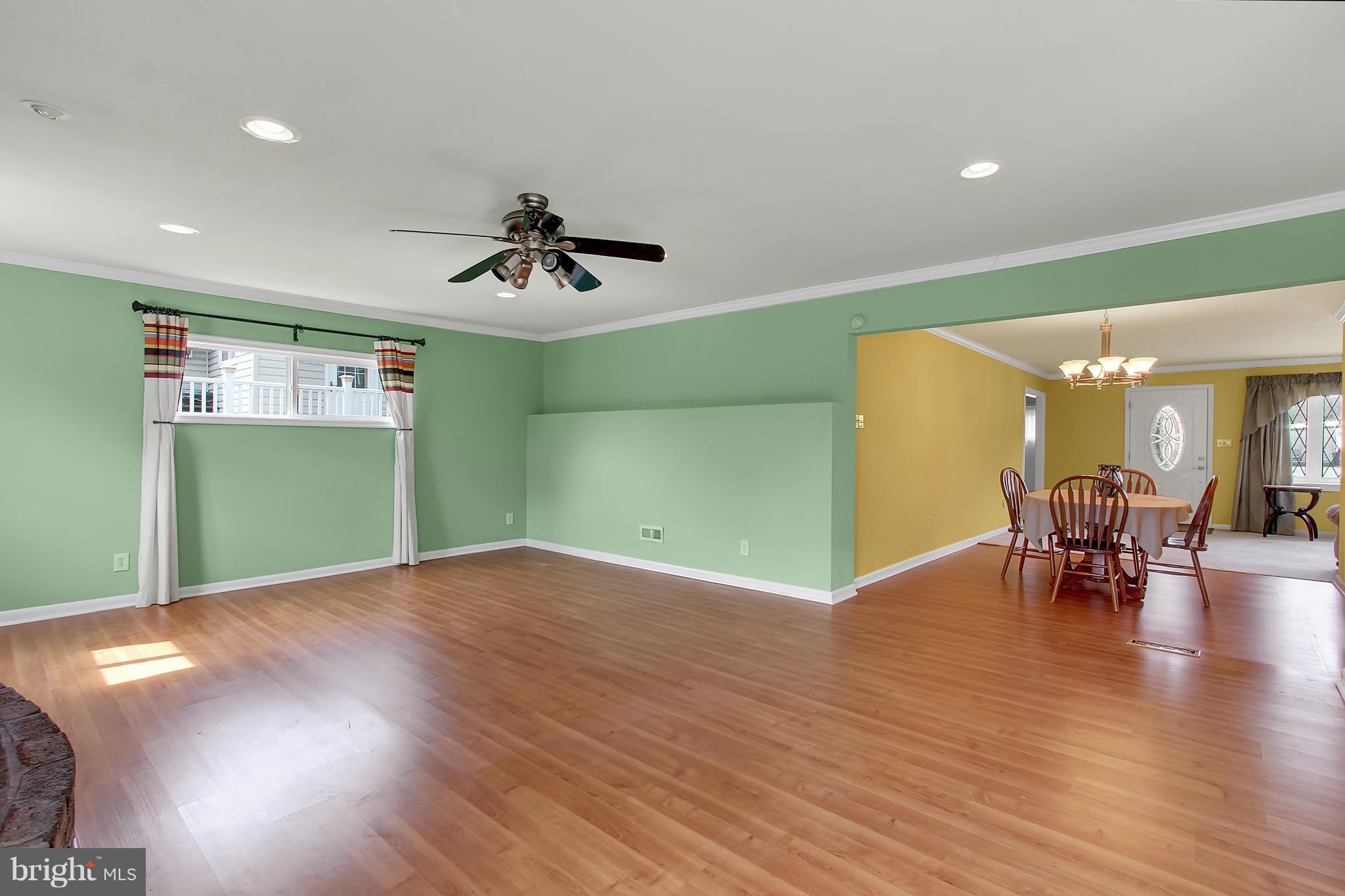 2459 Ellis Road Baltimore, MD 21234 - Photo 12 of 26 Family Room