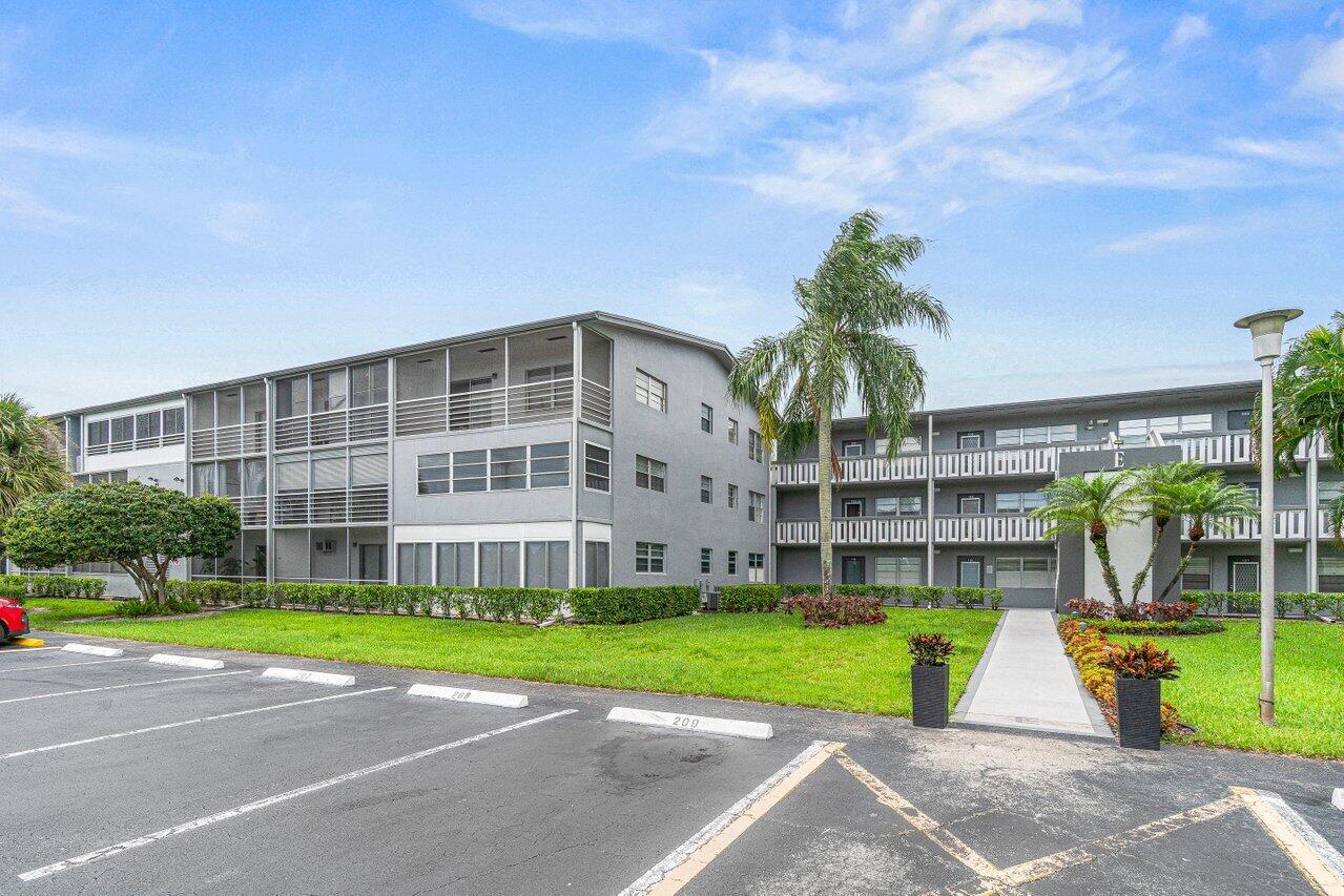 175 Suffolk F Boca Raton, FL 33434 - Photo 19 of 23 002-175SuffolkE-BocaRaton-FL-33434-SMALL