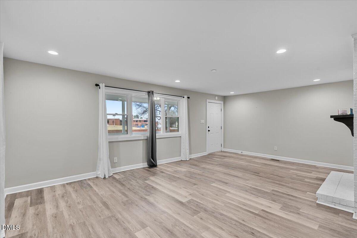 605 Apple Street Burlington, NC 27217 - Photo 8 of 38 08-605 Apple St-8