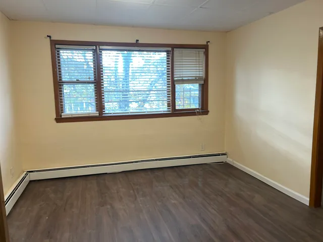 $2,400 | 36 Humphrey Avenue, Bayonne, NJ 07002