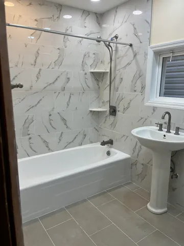 $2,400 | 36 Humphrey Avenue, Bayonne, NJ 07002