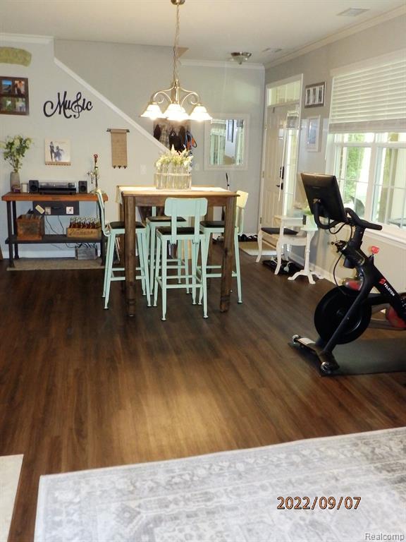 4017 Radcliff Drive Canton, MI 48188 - Photo 3 of 28