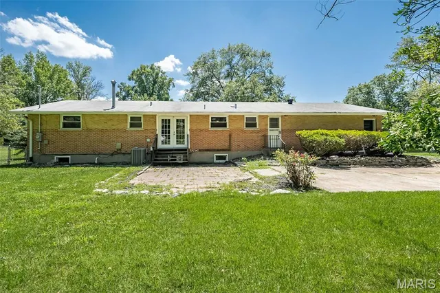 $180,000 | 1877 Claudine Drive, St. Louis, MO 63138