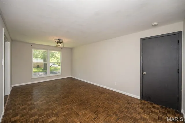 $180,000 | 1877 Claudine Drive, St. Louis, MO 63138