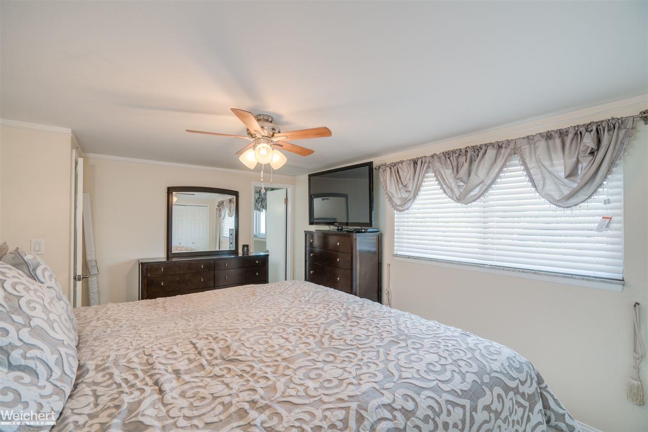 14231 Cranbrook Road Sterling Heights, MI 48312 - Photo 25 of 35 31358080-24.JPG