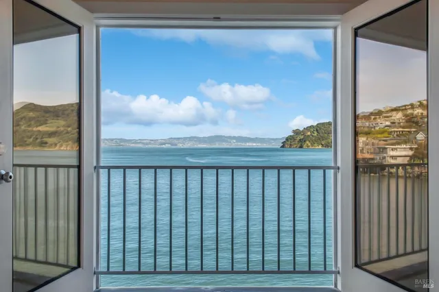$3,510,000 | 2038 Paradise Drive, Tiburon, CA 94920