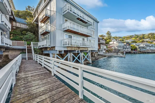 $3,510,000 | 2038 Paradise Drive, Tiburon, CA 94920