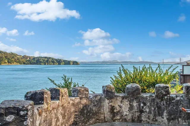 $3,510,000 | 2038 Paradise Drive, Tiburon, CA 94920