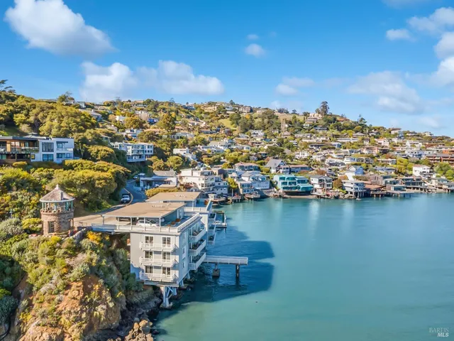 $3,510,000 | 2038 Paradise Drive, Tiburon, CA 94920