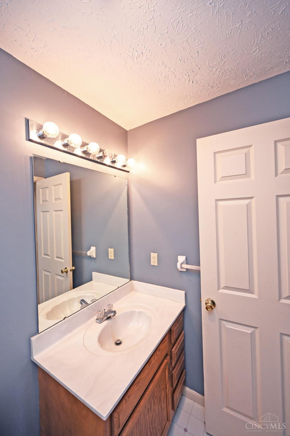 5761 Cheviot Road, Unit 3C Cincinnati, OH 45247 - Photo 30 of 34