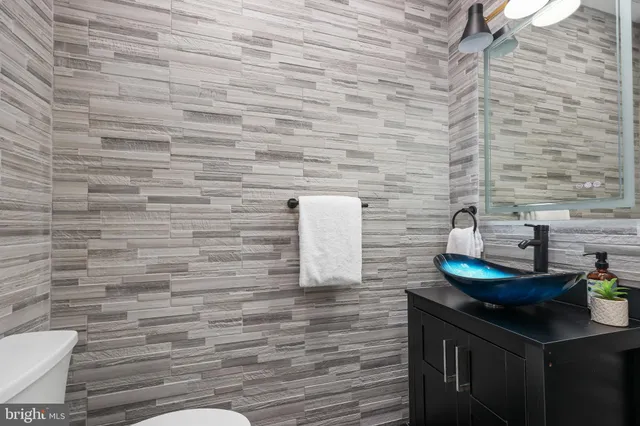 a bathroom with a sink and a toilet