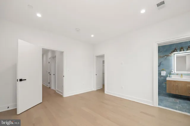 a view of a livingroom with tub