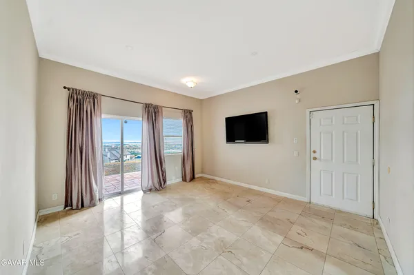 $949,900 | 345 Lakeview Drive, Palmdale, CA 93551