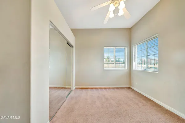 $949,900 | 345 Lakeview Drive, Palmdale, CA 93551
