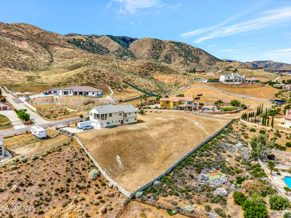 $949,900 | 345 Lakeview Drive, Palmdale, CA 93551