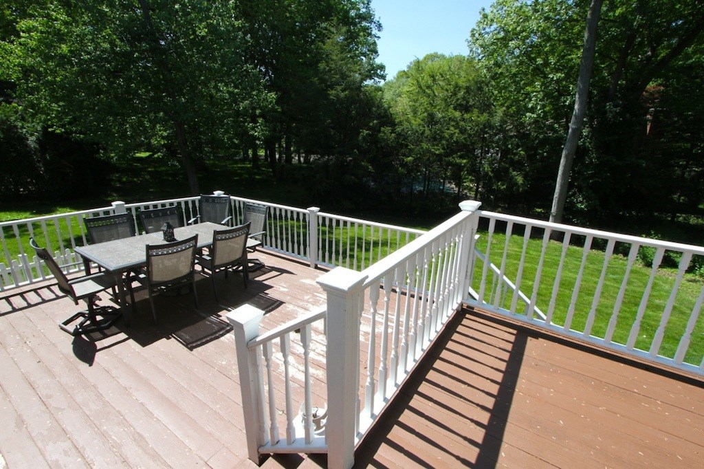 2 Hawthorne Road Smithfield, RI 02828 - Photo 26 of 27 Gallery Image 26