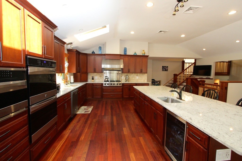2 Hawthorne Road Smithfield, RI 02828 - Photo 8 of 27 Gallery Image 8