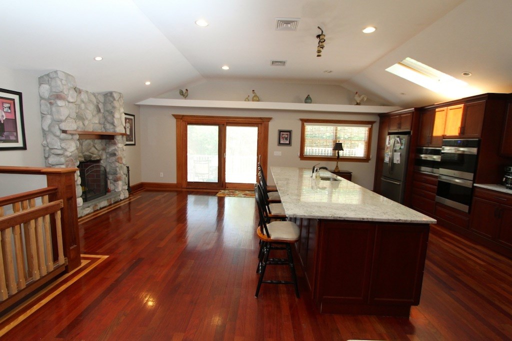 2 Hawthorne Road Smithfield, RI 02828 - Photo 9 of 27 Gallery Image 9