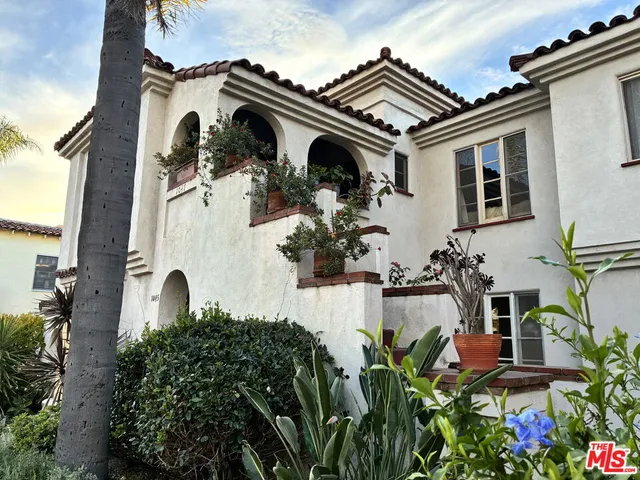 $5,200 | 1045 South Crescent Heights Boulevard, Los Angeles, CA 90035