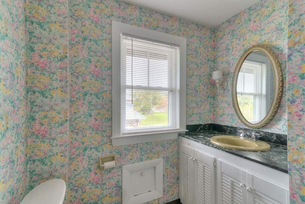 149 Edward Foster Road Scituate, MA 02066 - Photo 18 of 29 Gallery Image 18