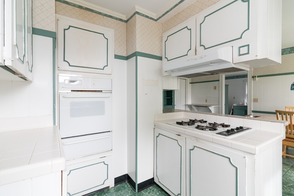 149 Edward Foster Road Scituate, MA 02066 - Photo 7 of 29 Gallery Image 7