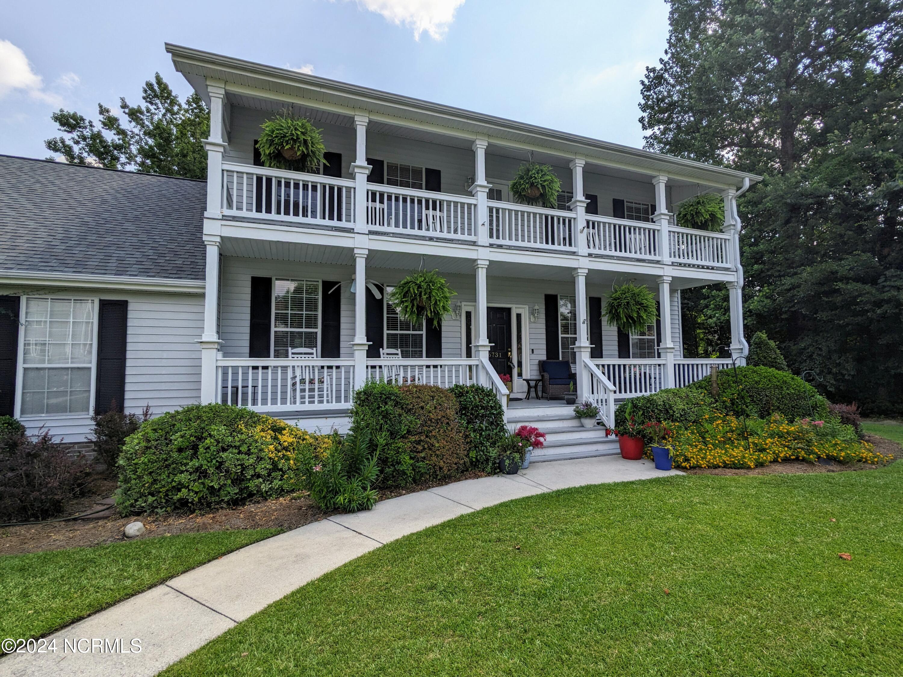 6731 Creek Ridge Road Wilmington, NC 28411 - Photo 2 of 36 front grand view