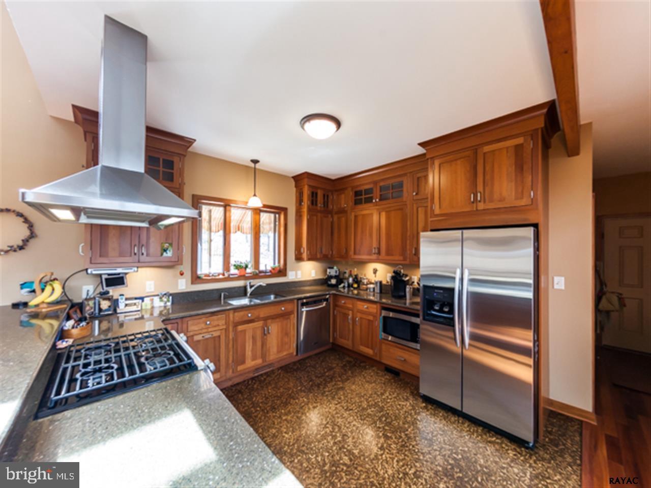 1064 Windsor Road Red Lion, PA 17356 - Photo 10 of 36 Gallery Image 10