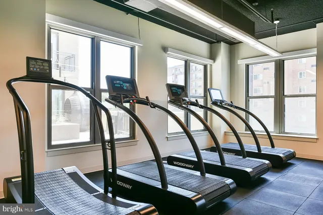 $1,910 | 901 H Street Northeast, Unit 230, Washington, DC 20002