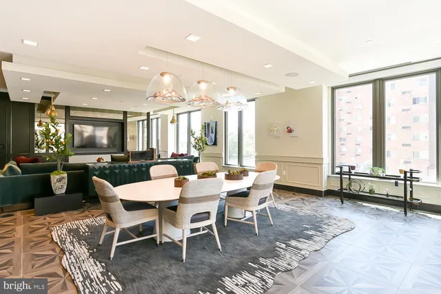 $1,910 | 901 H Street Northeast, Unit 230, Washington, DC 20002