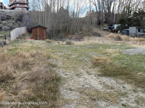 $105,000 | 89 Canal Street, Pinedale, WY 82941