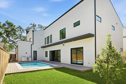$3,750,000 | 3106 Newcastle Drive, Houston, TX 77027