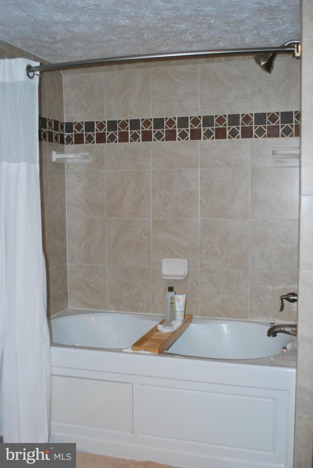 5601 Ashbourne Road Halethorpe, MD 21227 - Photo 16 of 30 Master Bathroom Tub