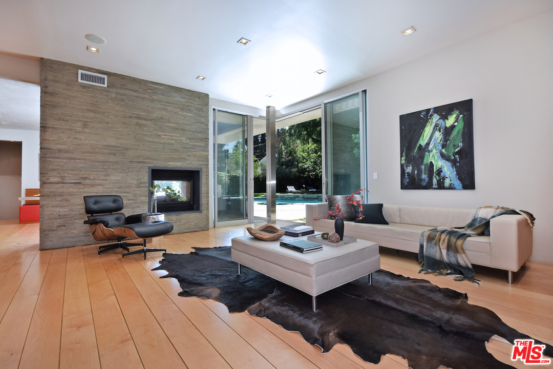 18084 Rancho Street Encino, CA 91316 - Photo 15 of 50