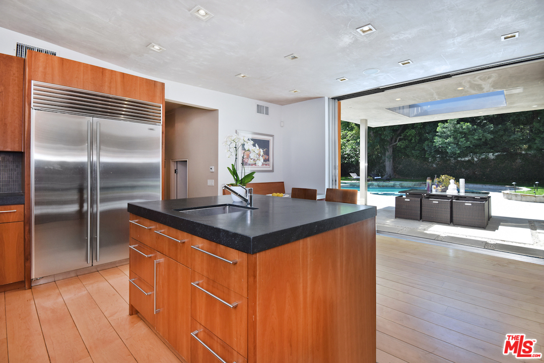 18084 Rancho Street Encino, CA 91316 - Photo 20 of 50