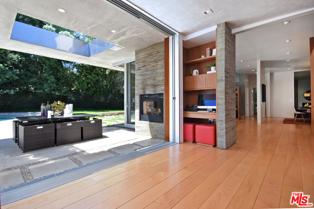 18084 Rancho Street Encino, CA 91316 - Photo 21 of 50