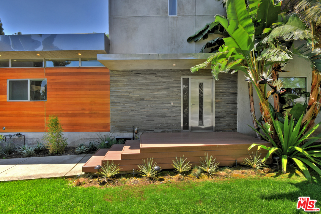 18084 Rancho Street Encino, CA 91316 - Photo 5 of 50